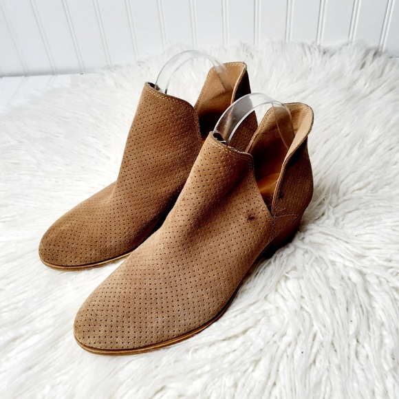 Lucky Brand Womens Suede Perforated Ankle Booties - Picture 2 of 13